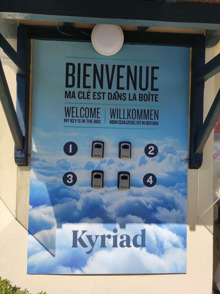 Kyriad Tarbes Odos Hotel Exterior photo