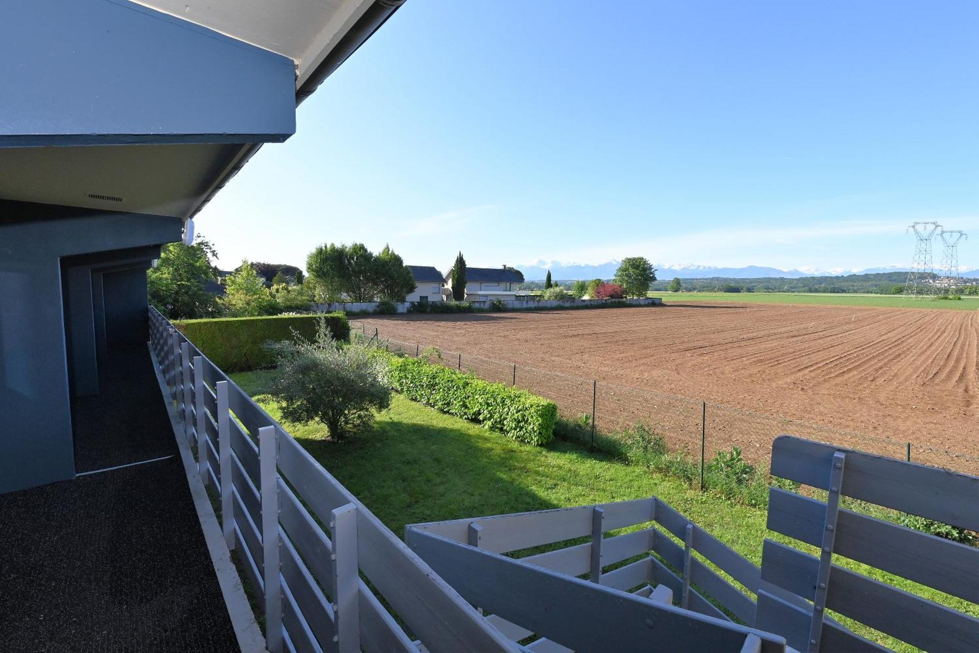 Kyriad Tarbes Odos Exterior photo